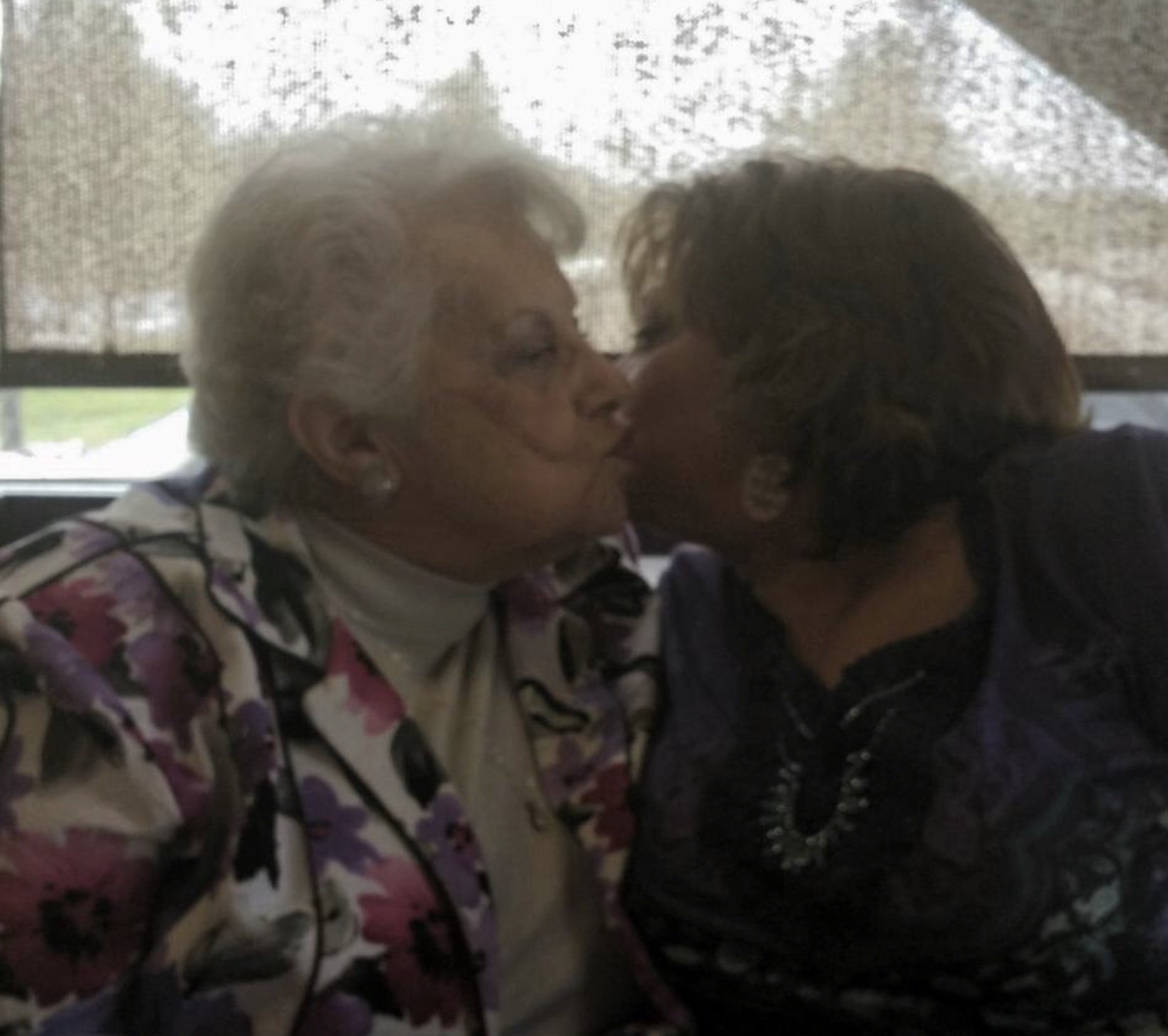 e28e8eb4-3204-4bab-96c7-006b11034881